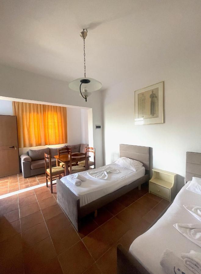 Hotel Athina Velipojë Exteriér fotografie