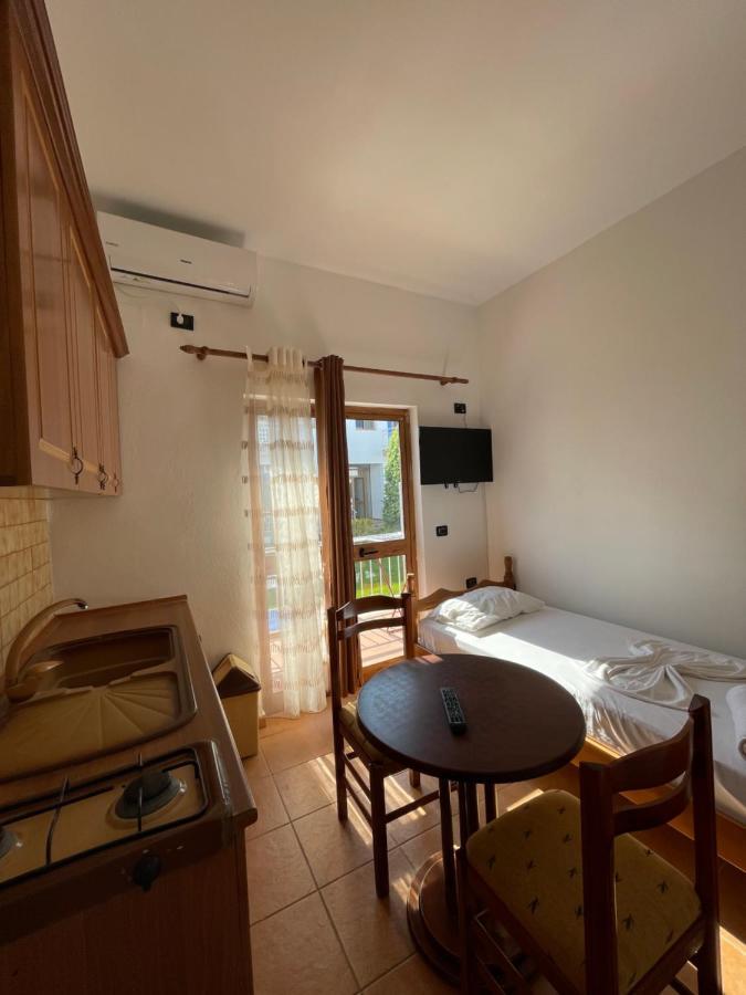 Hotel Athina Velipojë Exteriér fotografie